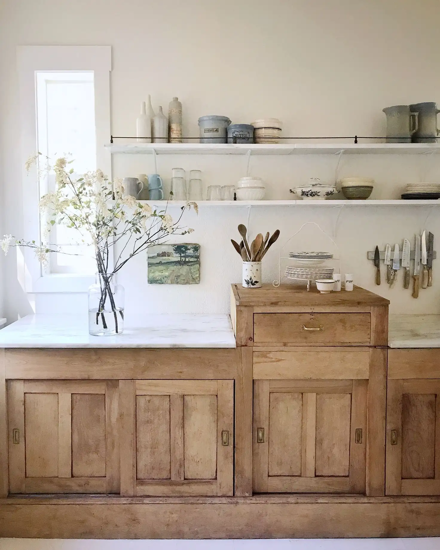 Old-World Kitchen Cabinet