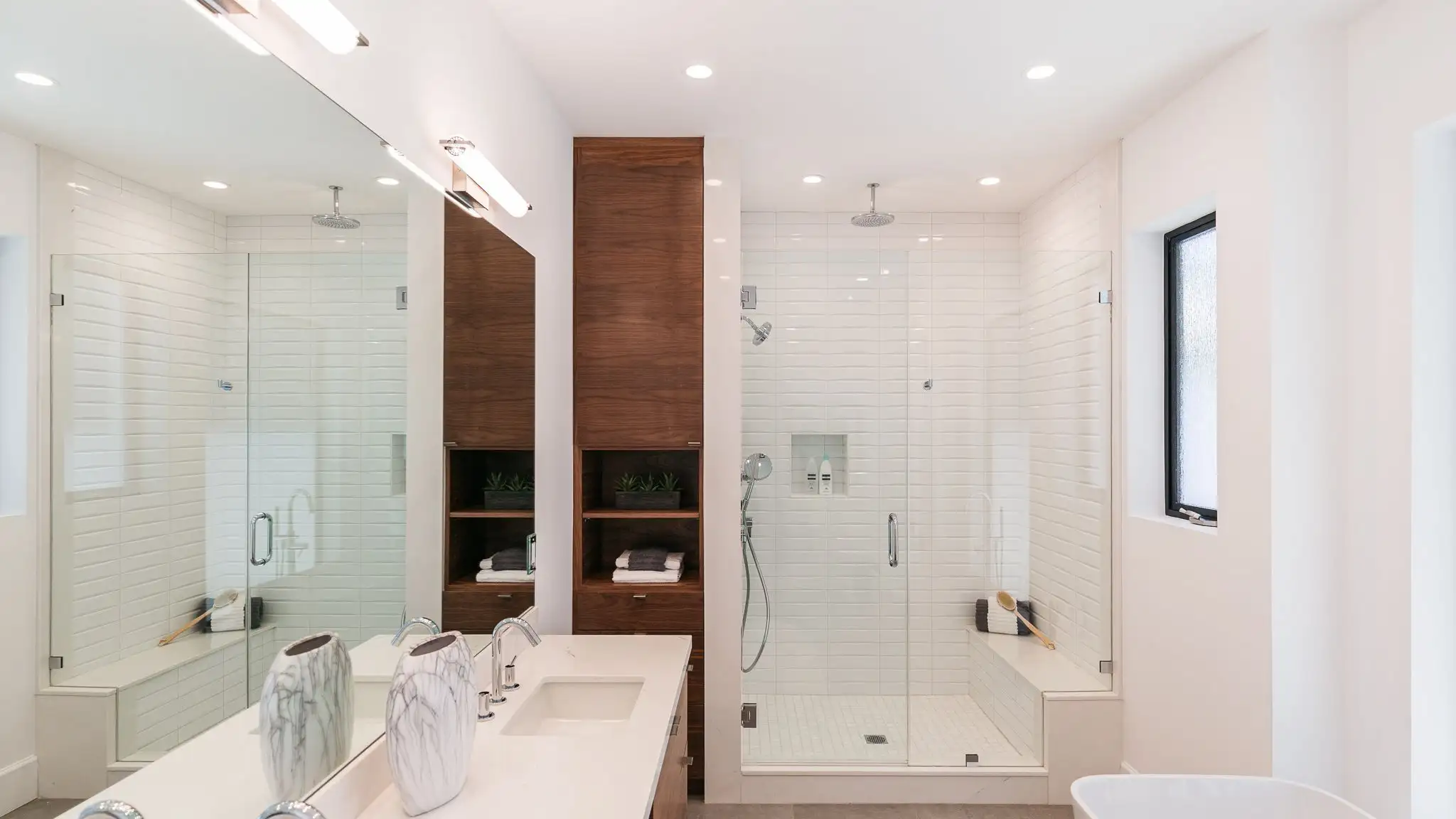 Modern Bathroom