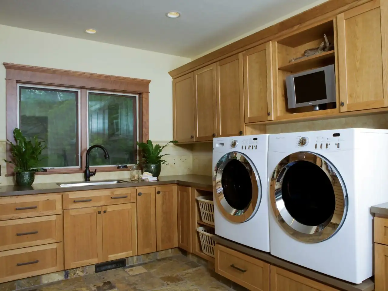 Laundry Room Organization