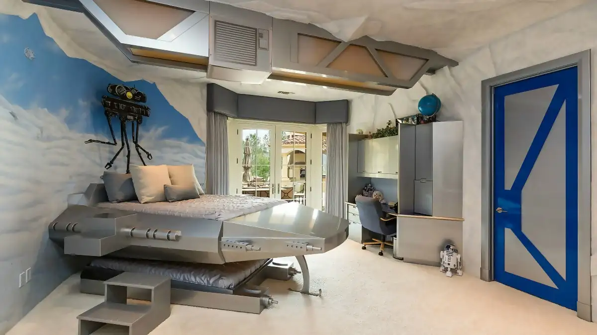 Star Wars-Themed Bedroom