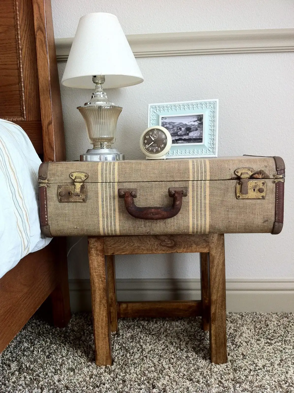 Bring Colonial vibes with vintage suitcases