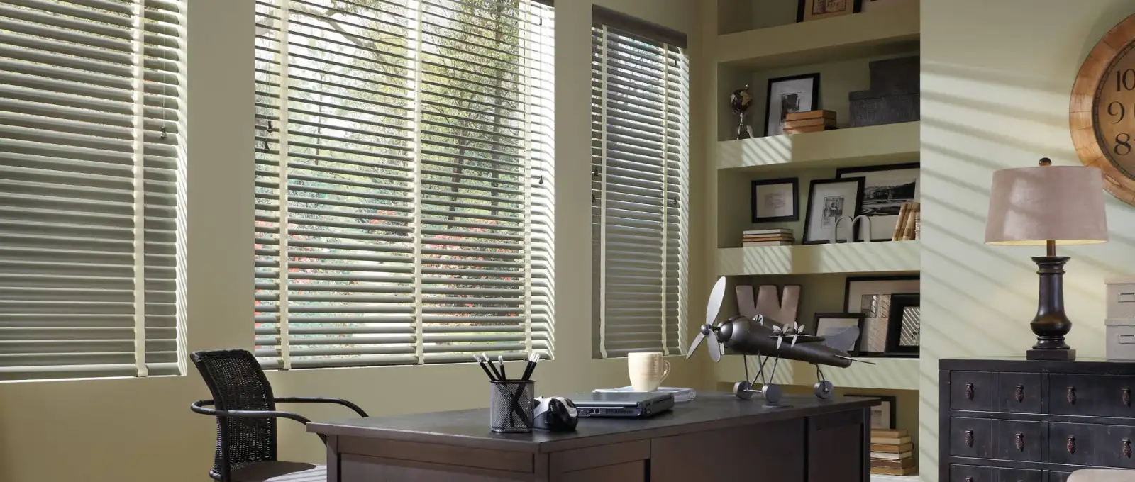 Hunter Douglas horizontal blinds