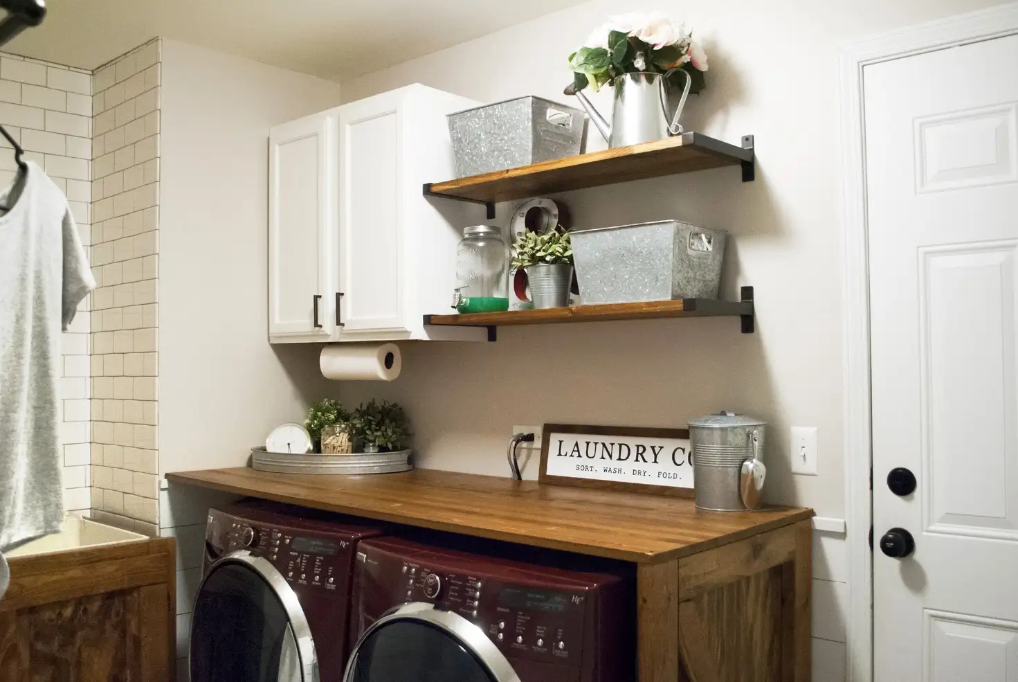 Modern Farmhouse Laundry Room