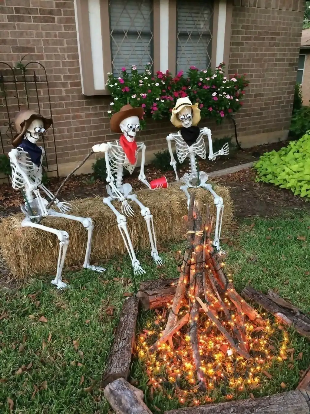 Outdoor Halloween Decorations
