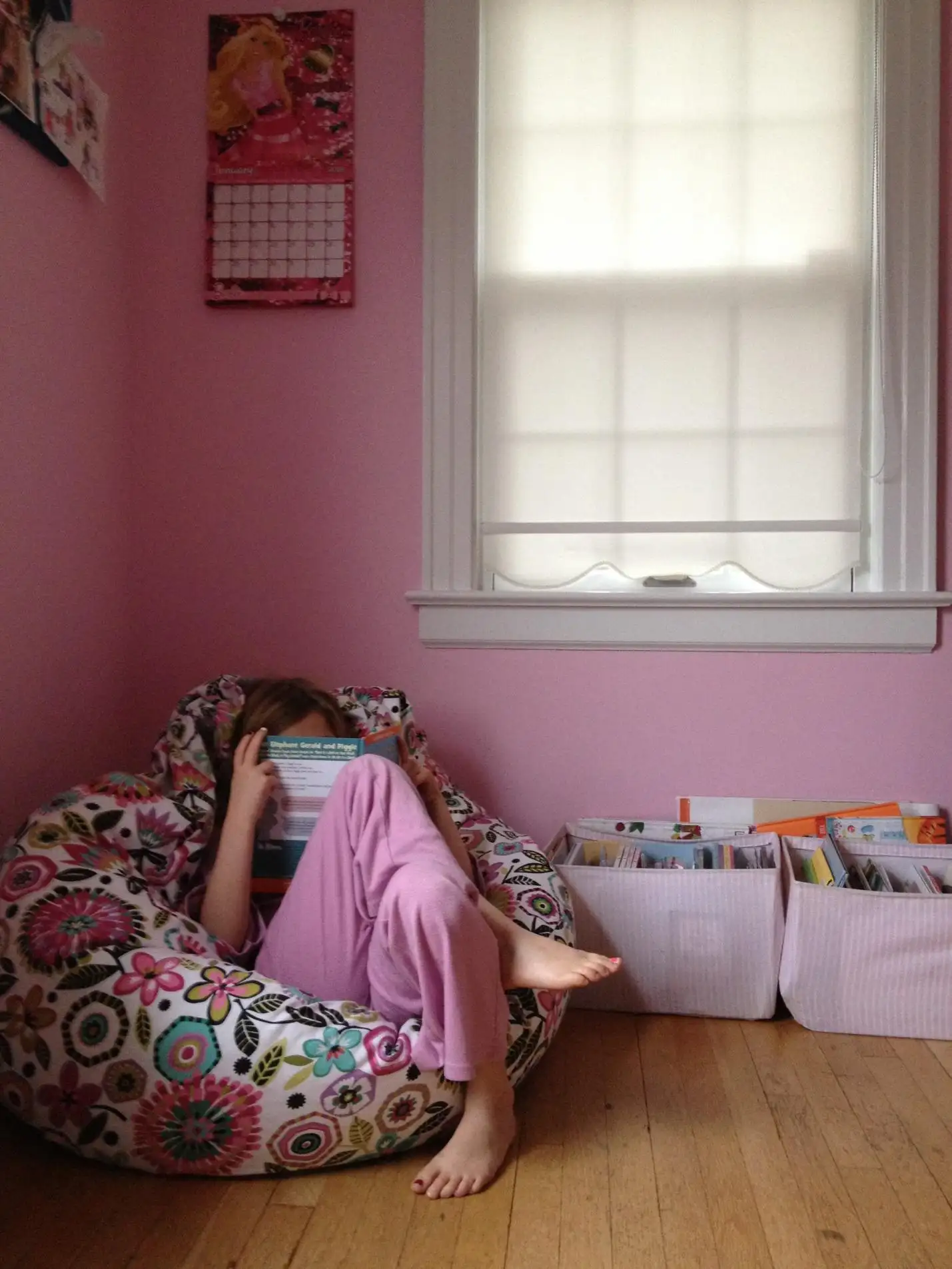 Build a reading nook inside your teen’s bedroom