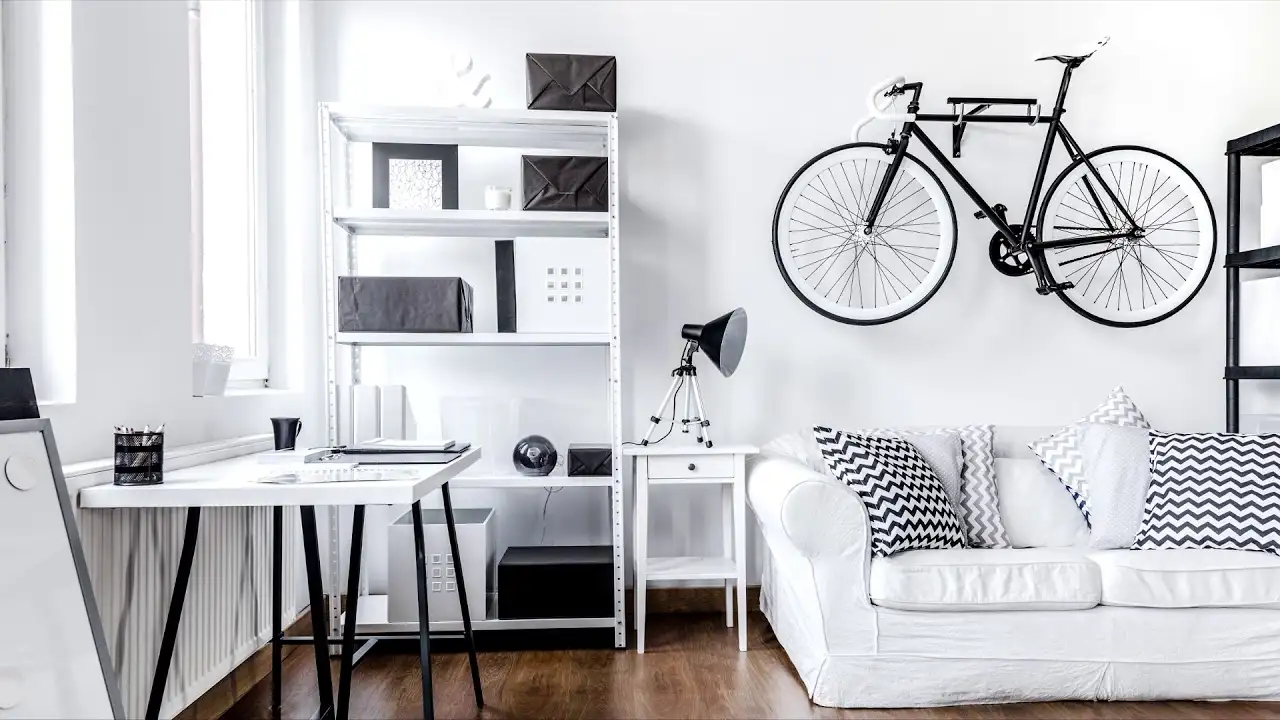 Minimalist wall décor