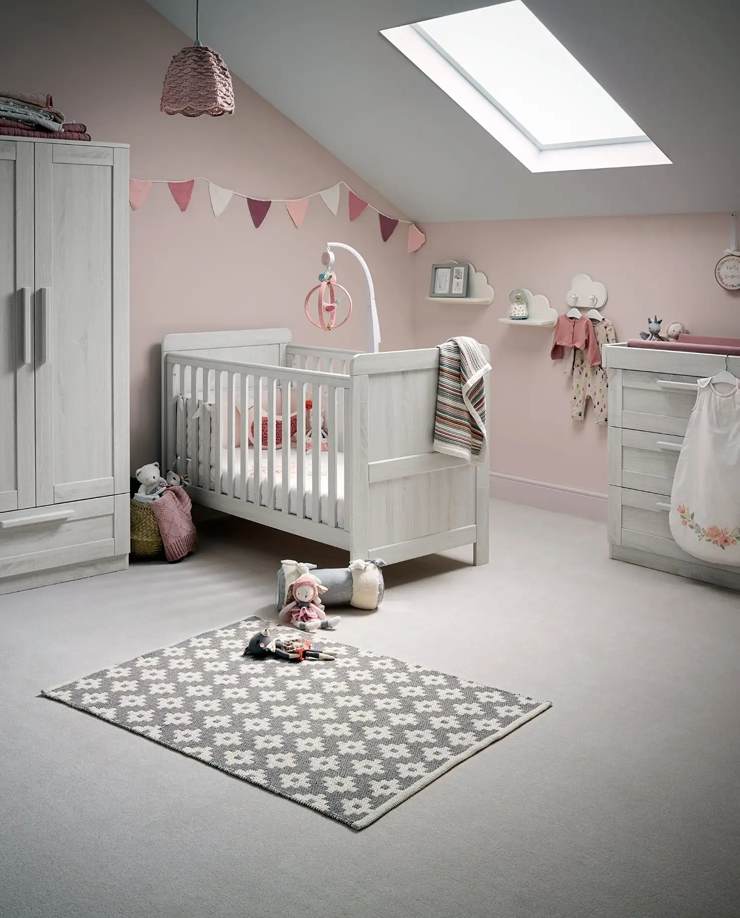 Comfortable Nursery Furniture