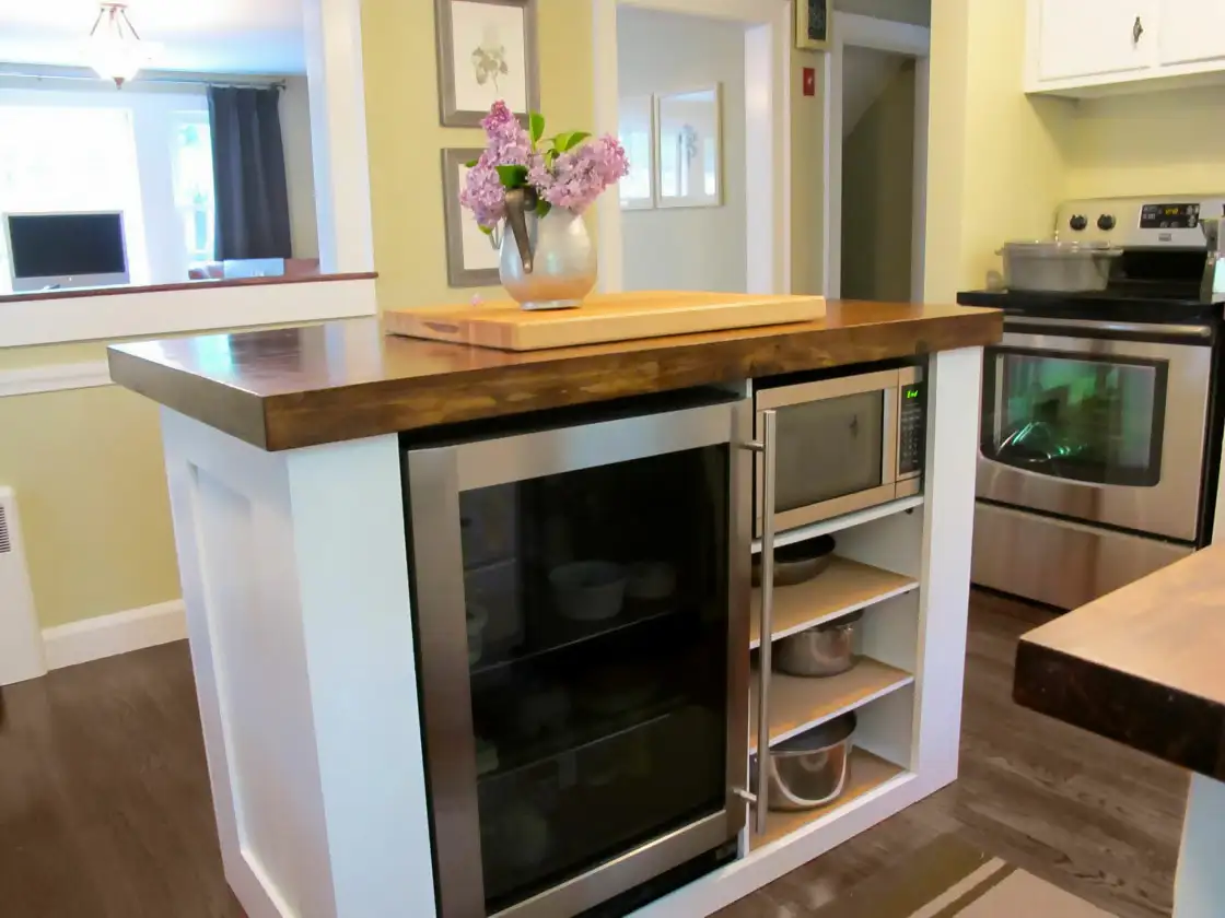 Small Non-Movable Kitchen Island