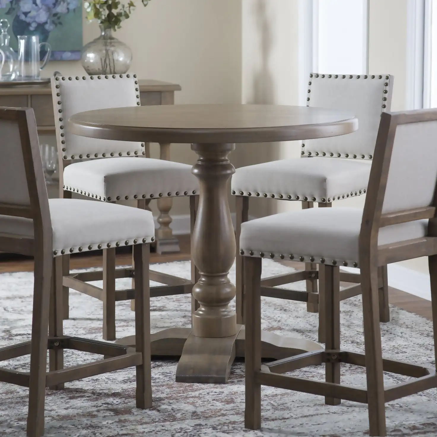 Choose A Functional Table And Chairs