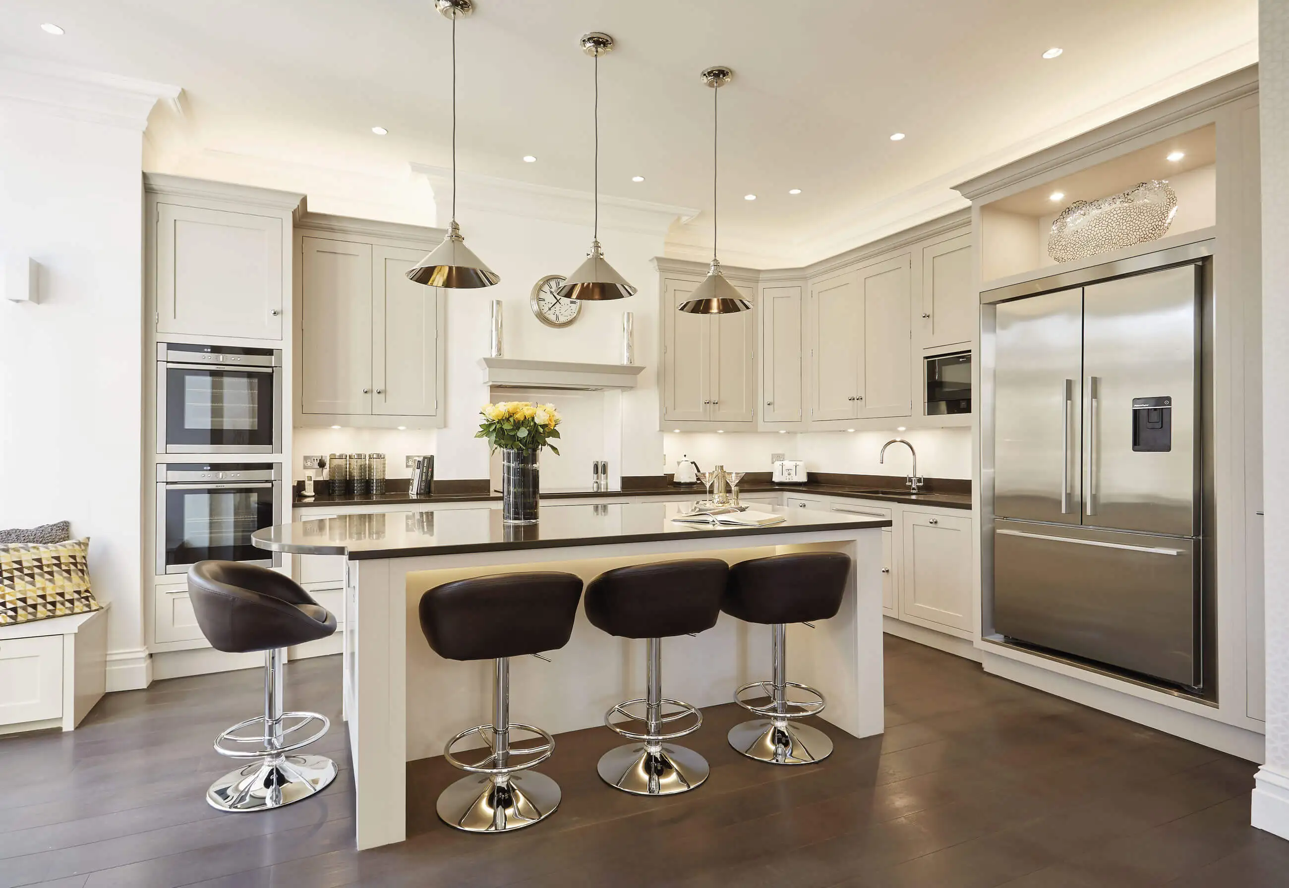 Stylish Contemporary Kitchen Décor